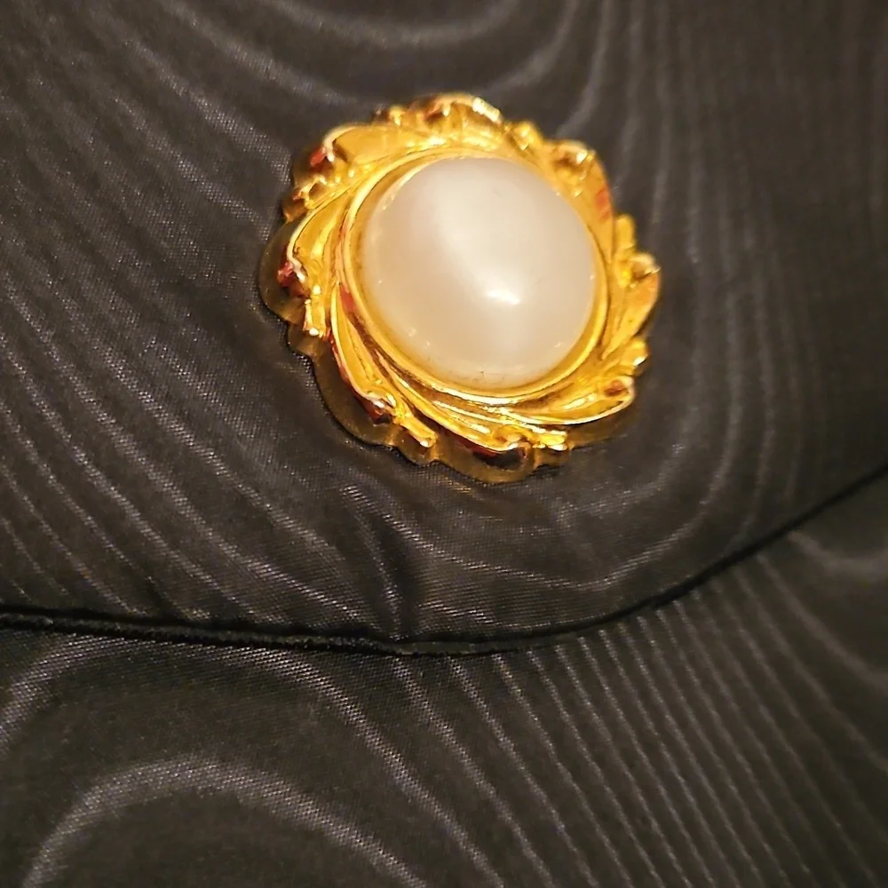 Carla Marchi Black Clutch Bag, gold & pearlescent jewel on front, snap closure